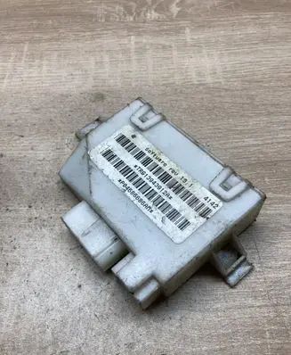 Chrysler Voyager Alarm control unit/module P04686686AM 04686686AM