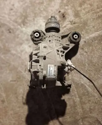 Land Rover Discovery 5 Rear differential 4A213