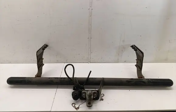 Mitsubishi L200 Tow bar set 55R010648