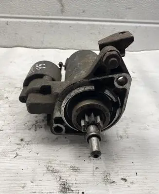 Volkswagen PASSAT B7 USA Starter motor 1005821499