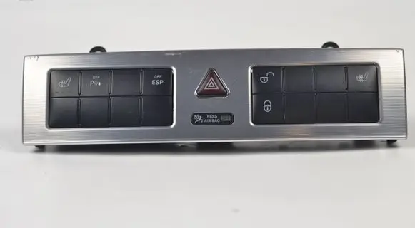 Mercedes-Benz C W203 Center console 2038707610 33635403 30000310036878