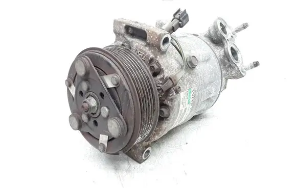 Volvo V40 Air conditioning (A/C) compressor (pump) P31291251
