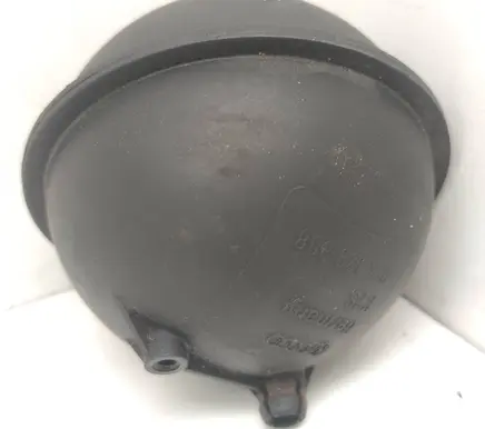 Vacuum air tank