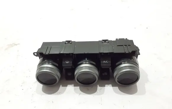 Dacia Duster II Air conditioner control unit module 275001148R