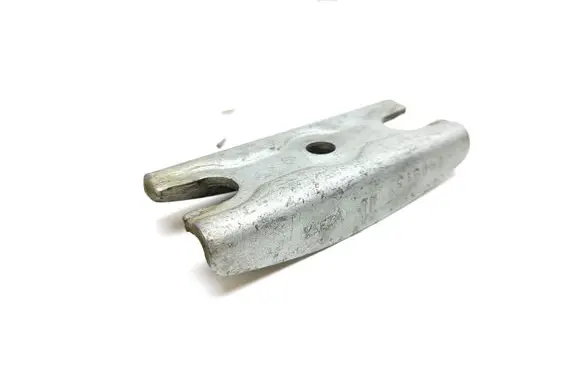 Ford Ranger Fuel Injector clamp holder BK2Q9L535AE