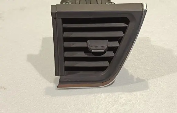 Renault Trafic III (X82) Dashboard side air vent grill/cover trim 687508261R 687601409R