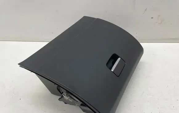 Mercedes-Benz B W246 W242 Glove box