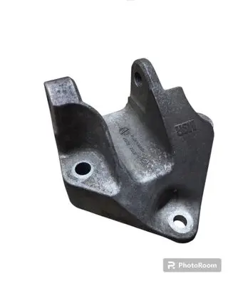 Nissan Qashqai Engine mounting bracket 11332JD700 F6044000