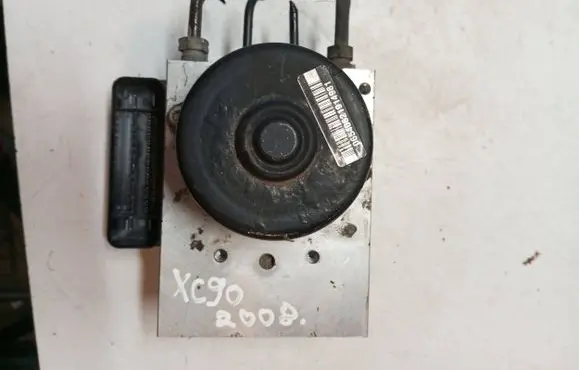 Volvo XC90 ABS Pump 30793445