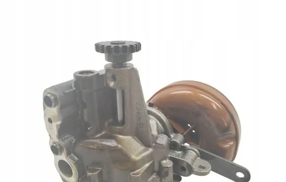 Renault Clio IV Oil pump 150002257R