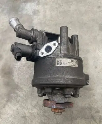 BMW 7 F01 F02 F03 F04 Power steering pump 679866904 5004099