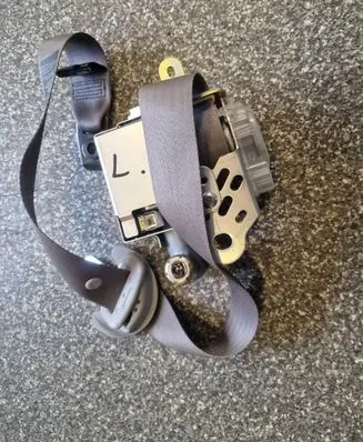 Lexus GS 300 350 430 450H Front seatbelt