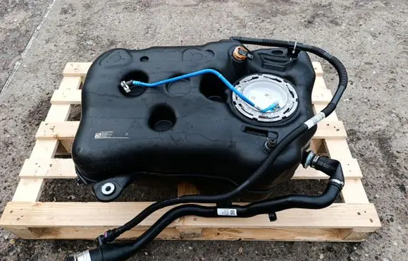 BMW 2 Active Tourer U06 Fuel tank 