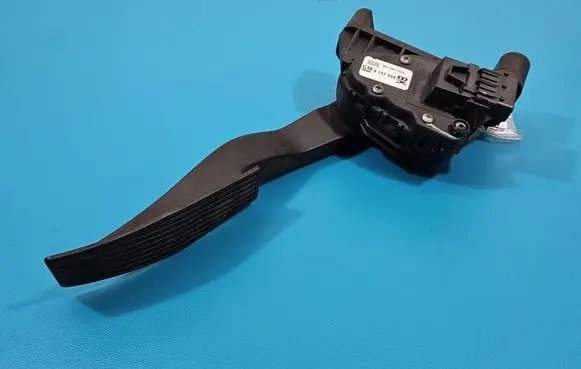 Opel Astra H Accelerator throttle pedal 9157998BK IMPRK1522752