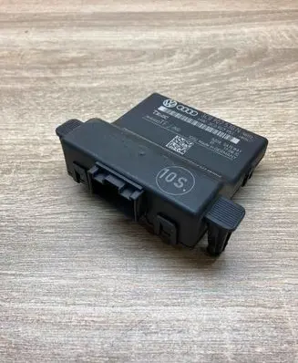Volkswagen PASSAT CC Gateway control module 3C0907530N 3C0907951