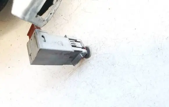 Opel Astra H Brake pedal sensor switch 09185907
