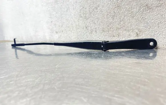 Opel Astra H Front wiper blade arm 13111219