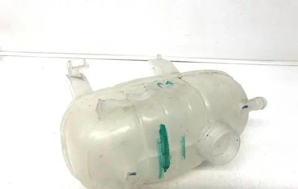 Renault Trafic III (X82) Coolant expansion tank/reservoir 217105057R
