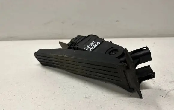 Seat Alhambra (Mk2) Accelerator throttle pedal 1K1721503BC 6510100202