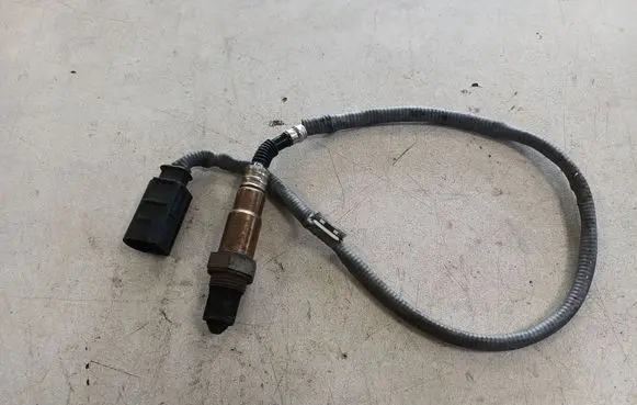 Mercedes-Benz C AMG W204 Lambda probe sensor 0075421618 0281004205