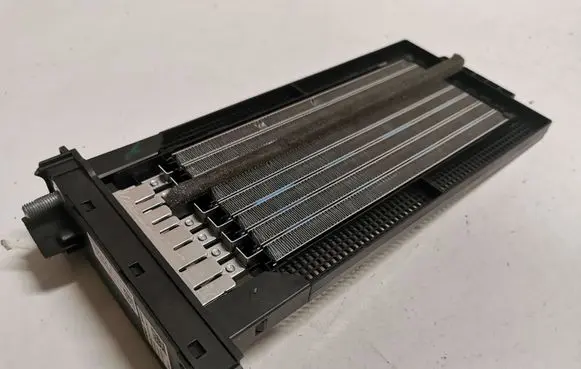 A/C cooling radiator (condenser)