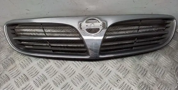 Nissan Maxima Front bumper upper radiator grill 623103Y510
