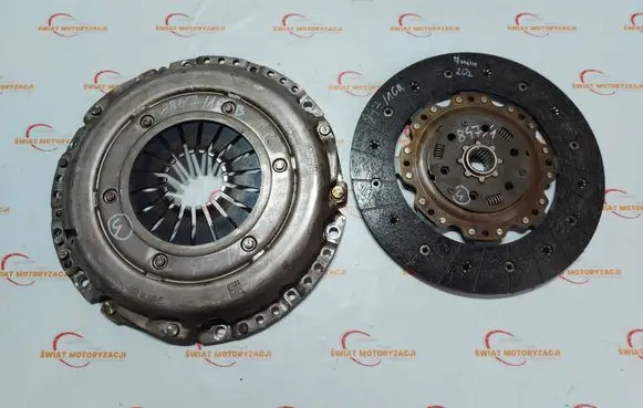 Opel Insignia A Clutch pressure plate 1878007594 3082001703