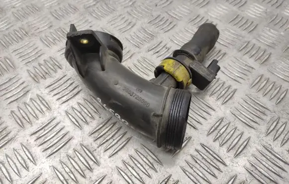 Intercooler hose/pipe