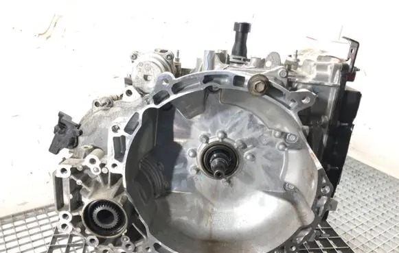 Ford Escape IV Manual 5 speed gearbox LX6P7000NB
