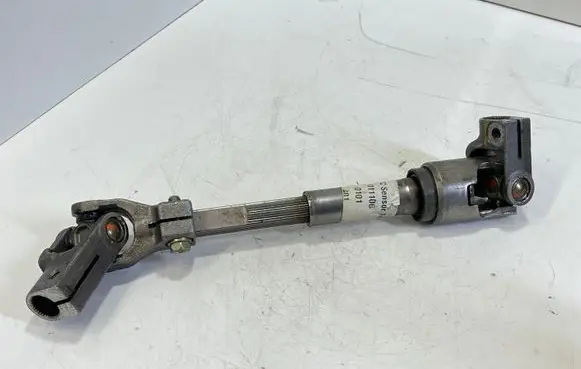 Toyota Avensis T250 Steering column universal joint 011100