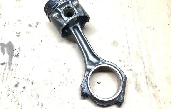 Audi A4 S4 B6 8E 8H Piston with connecting rod 078118HSRI 059J