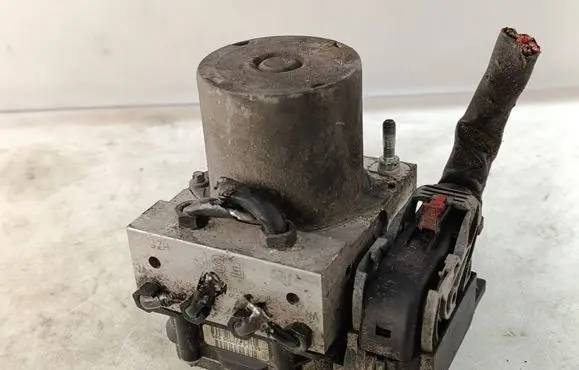Audi A4 S4 B7 8E 8H ABS Pump 8E0910517E 8E0614517AL 0265950473