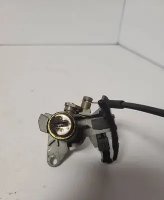 Audi A4 S4 B7 8E 8H Tailgate exterior lock 8e0827573