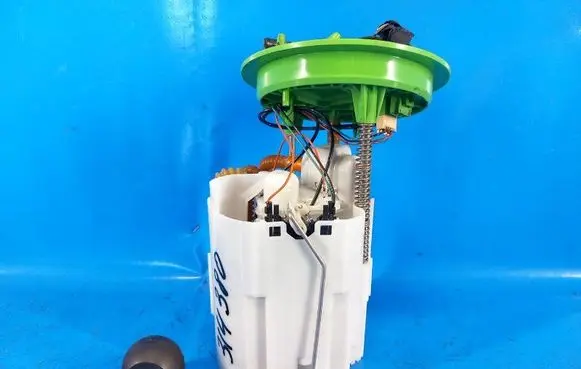 Audi A3 S3 8V Fuel filter 5Q0919087AQ