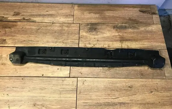 Volkswagen Touareg I Bottom radiator support slam panel 7L0805551A CZFH14204