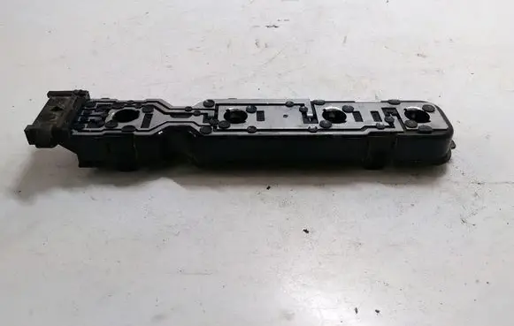Ford Focus Tail light bulb cover holder 0374D