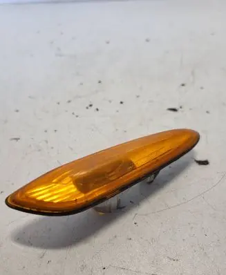 BMW 3 E46 Front fender indicator light 6911368