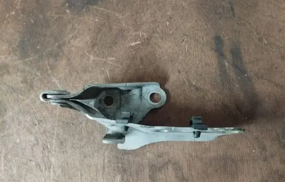 Lexus GS 300 400 430 Engine bonnet/hood hinges