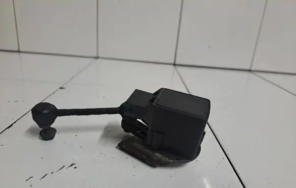 BMW 5 E39 Yaw turn rate sensor 1093698