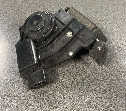 Toyota Auris 150 Tailgate lock latch 6935002080