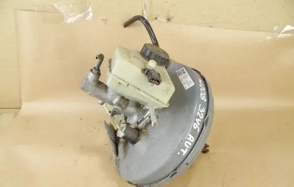 Mercedes-Benz CLK A208 C208 Brake booster 4305730 A004