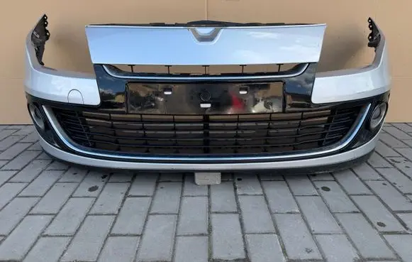 Renault Megane III Front bumper 620221285R