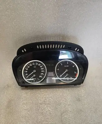 BMW 5 E60 E61 Speedometer (instrument cluster) 110080213 62116983153