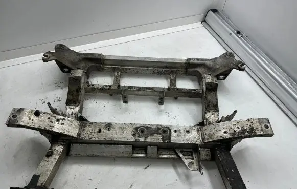 Tesla Model S Front subframe 600641700E 31892044