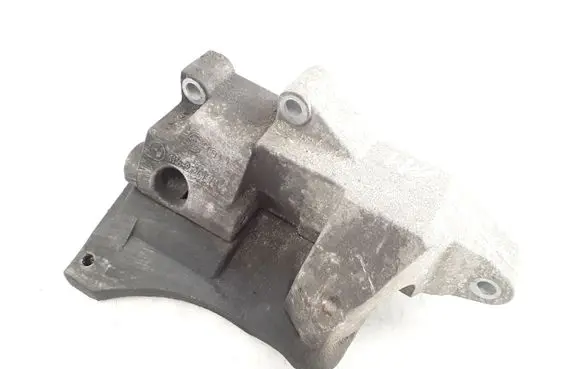 MG ZT - ZT-T Engine mounting bracket 2247711 11162247711 JPD100630