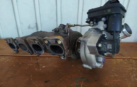 Peugeot 3008 II Turbo 9813852580