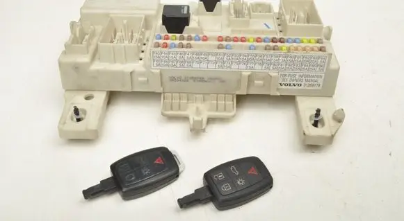 Volvo S40 Fuse box set 31254749