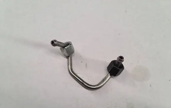 Volvo XC90 Fuel injector supply line/pipe 31303505 180523