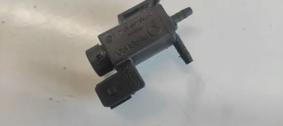 BMW 5 E39 Turbo solenoid valve 72234100 98T285 1742712