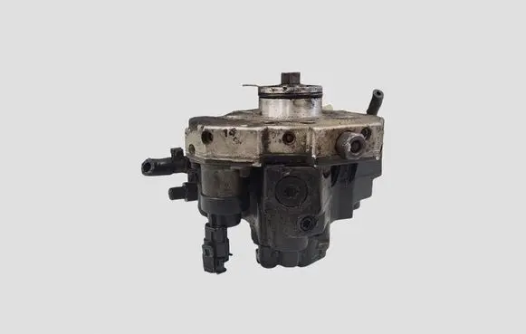 Volvo XC90 Fuel injection high pressure pump 8689591 0445010043